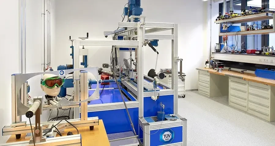 Interim Projektleiter für den Aufbau eines Shared Service Center bei TÜV Süd